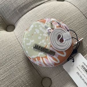 JACQUEMUS
Floral La Montagne 'Le Pitchou' Coin Pouch